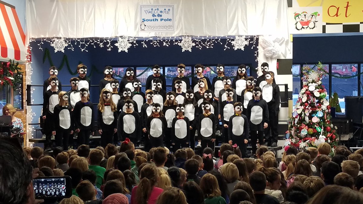 Great job 4th grade choir, it was an amazing Christmas program! #JESfamily <a href="/Jack_D_Johnson/">Jack D. Johnson</a>