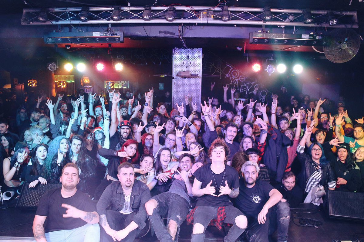 🥀 𝑭𝑨𝑳𝑳𝑬𝑵 𝑨𝑻 𝑫𝑨𝑾𝑵 🥀 tweet media