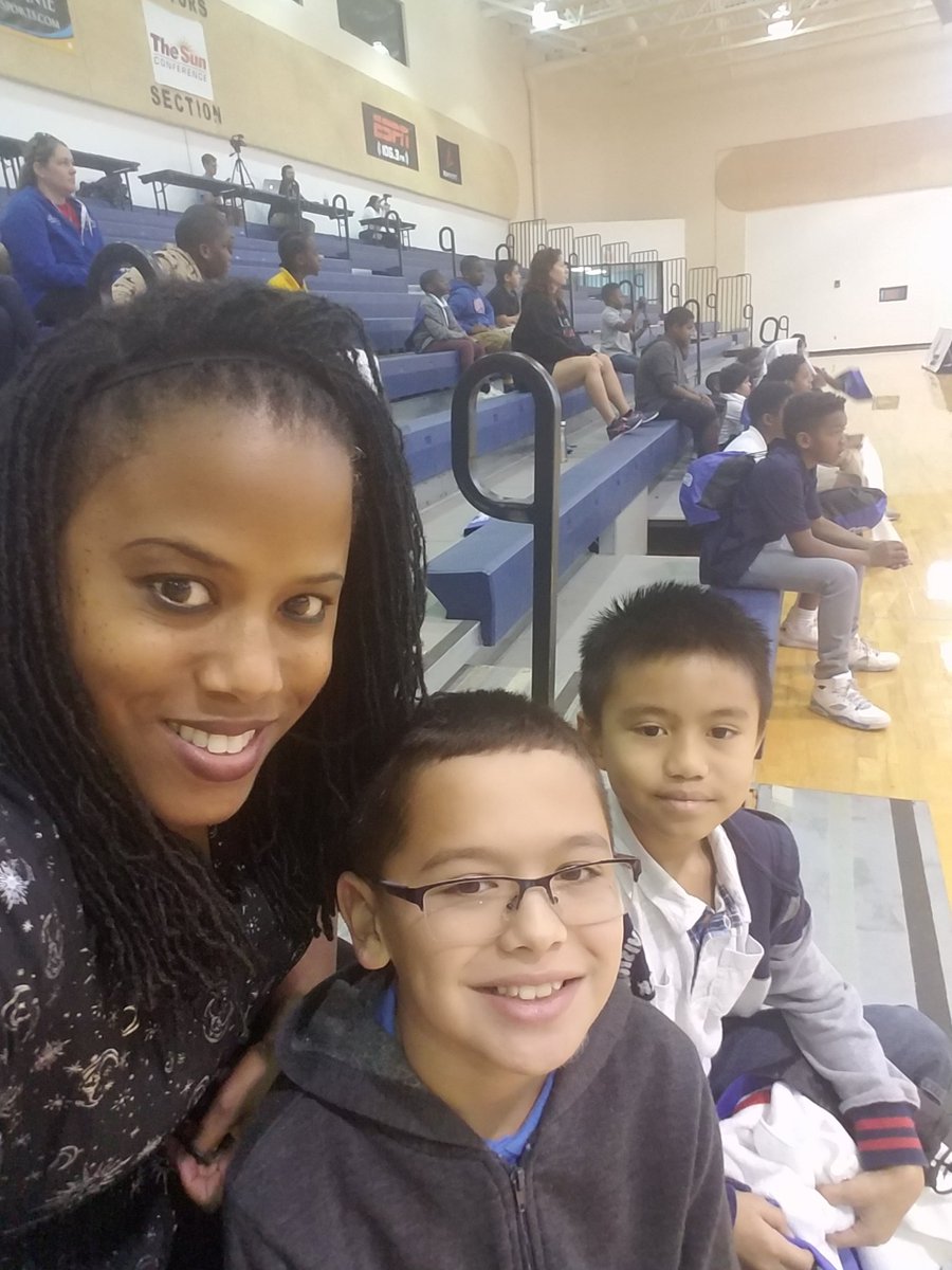 ESOL4LIFE's tweet photo. Chillin at the basketball beats work any day. https://t.co/N87dIK0xeR