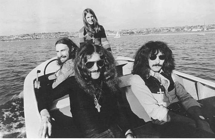 BlackSabbath's tweet image. Sailing into the new week like....
