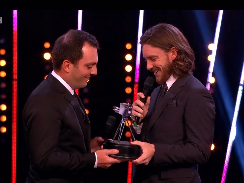 british_masters's tweet photo. Amazing moment last night on @BBCSport #SPOTY when Tommy presented Moli with his World Sport Star of the Year award - anyone else have something in their eye? 😢 https://t.co/lE4GIg0D59
