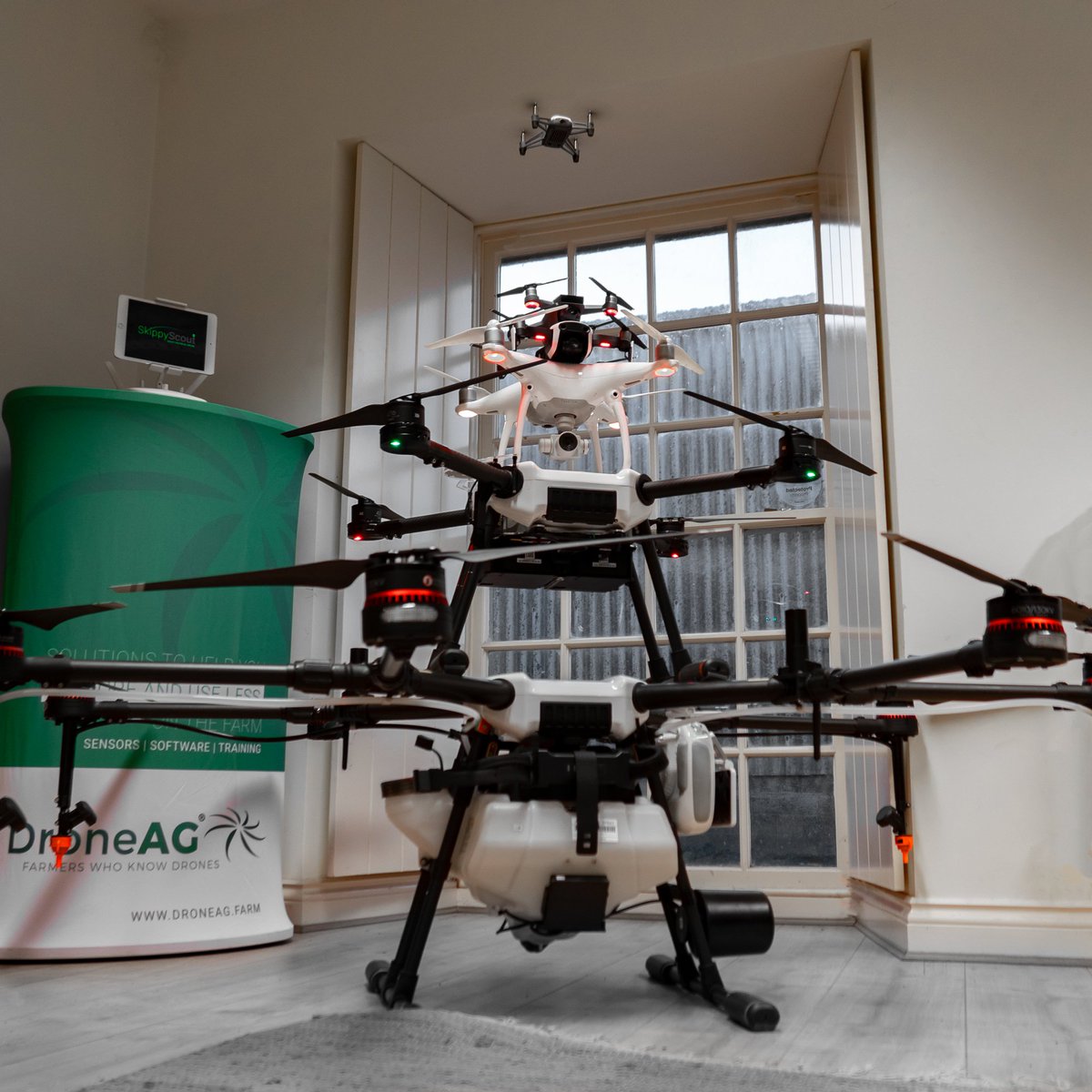 dronesforag's tweet photo. Strapped for time; we had to improvise with our office Christmas tree this year...
🎄
(No angel for the topper but ours can actually fly!)
#drones #farming #ag #agribusiness #agritech #agronomy #agronomist #farm #arable #arables #farmer #spraydrone #droneag #agdrone #skippyscout https://t.co/mWYLM3nFeo