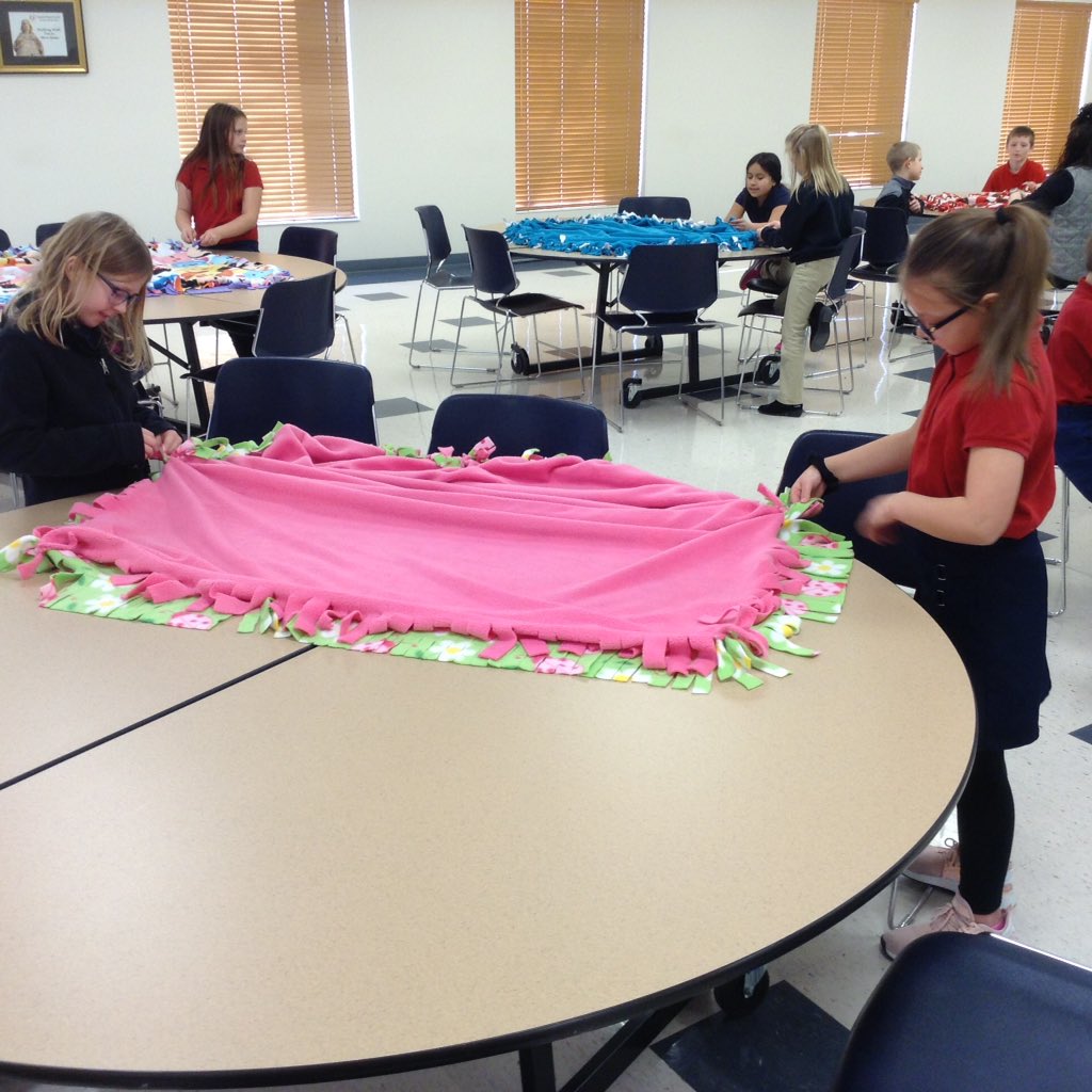stacianderson_s's tweet photo. Making blankets to send to the Child Advocacy Center! #norfolkcatholic #advent2018 #doingHiswork @RamaekersRegan https://t.co/wagVzh1Vhc