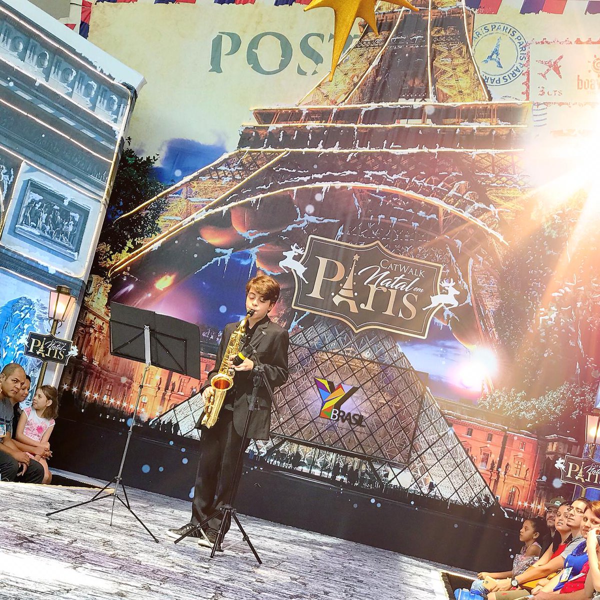 myagencyoficial's tweet image. 🎄⚠🇫🇷 ALERTA RESUMÃO CATWALK BRASIL NATAL EM PARIS 🇫🇷⚠ 🎄

Para iniciar os desfiles de domingo, o lindinho @kauancegliooficial esteve de volta! Ele arrasou ❤

#CatwalkBrasil #NatalEmParis #MaxFama #EscoladeModelo #Moda #Fashion #Desfile #AgênciadeModelos