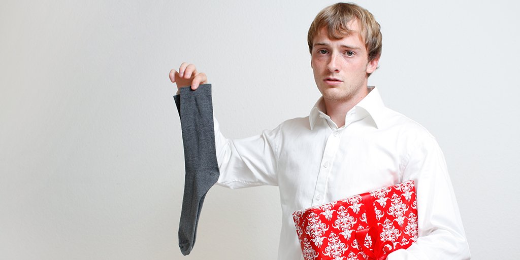 Onward_Homes's tweet photo. Only 8⃣ more days till #Christmas! 

Make sure your #rent payments are all wrapped up so you can focus on the more important things. Like practicing your ‘surprised’ face for when someone buys you socks... again.   

For easy ways to pay, click here 👉 https://t.co/zIpbtzfGKC https://t.co/IrqO9DRM87