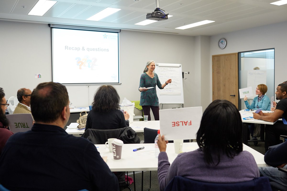Does this sound like you?

🧠Want to help others learn about dementia
❤️Passionate about making your community more dementia-friendly
📢Looking to develop public-speaking skills

Then the #DementiaFriends Champion volunteer role could be for you! ow.ly/IZOn30n169J
