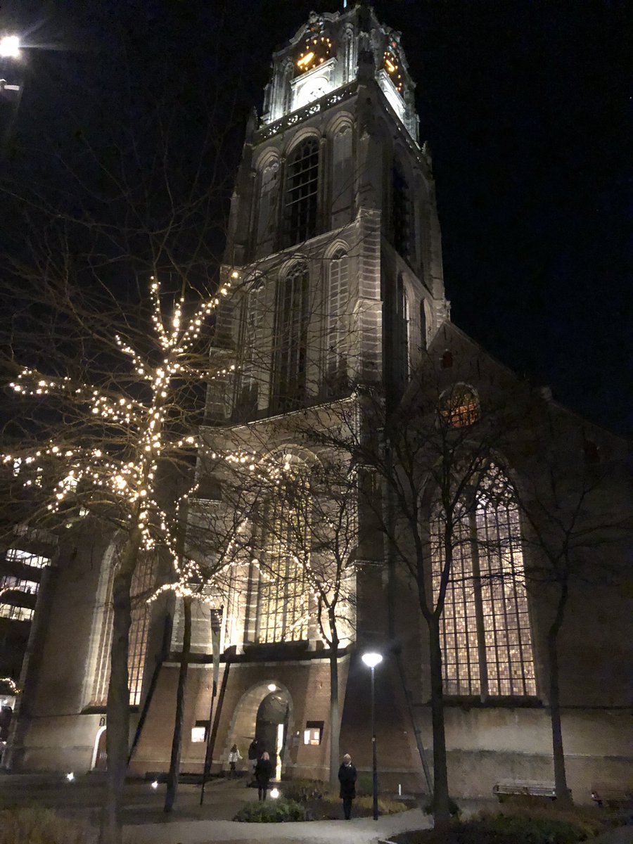 De kerstviering gaat beginnen!