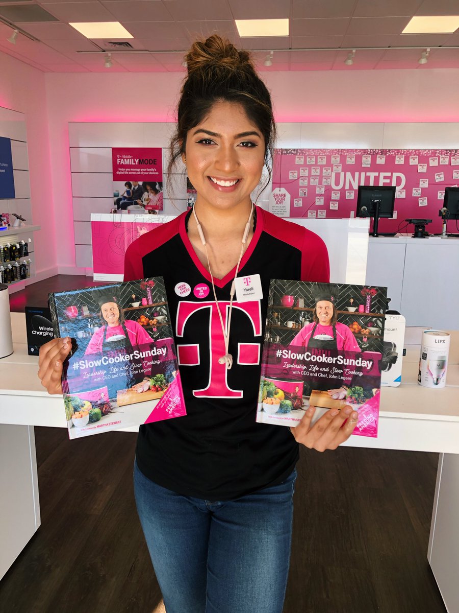 MobileOneLLC's tweet photo. Have you got your hands on John Legere's #SlowCookerSundays Cookbook yet? If not, then what are you waiting for? Grab one now at our MobileOne T-Mobile stores! (Proceeds go to Feeding America too.) ๐
via Twitter @YareliHinojosa_ https://t.co/IZUZa98oOU