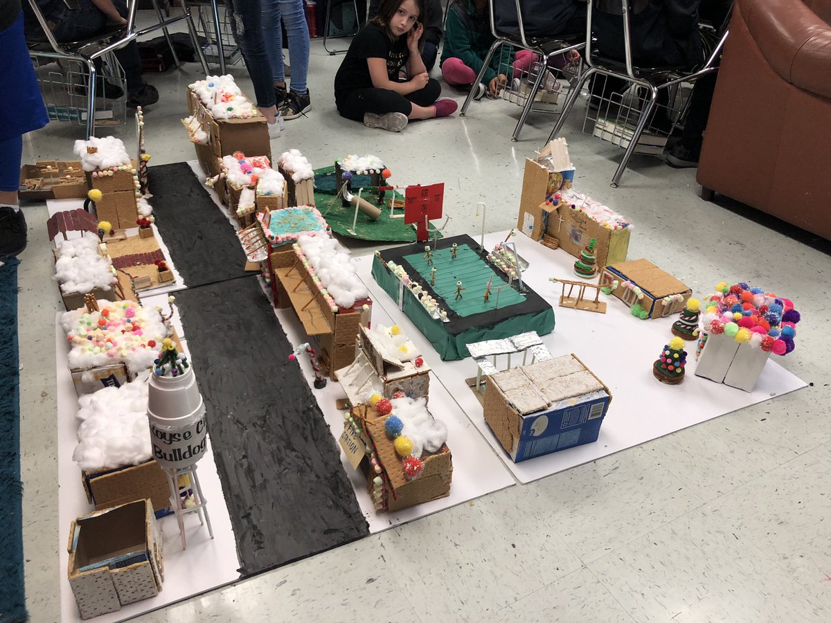 6th Grade ELAR students use Google Hangouts to connect with a class in Alabama to exchange details about their hometowns through a shared PBL #RCISDJOY #cherrybrave