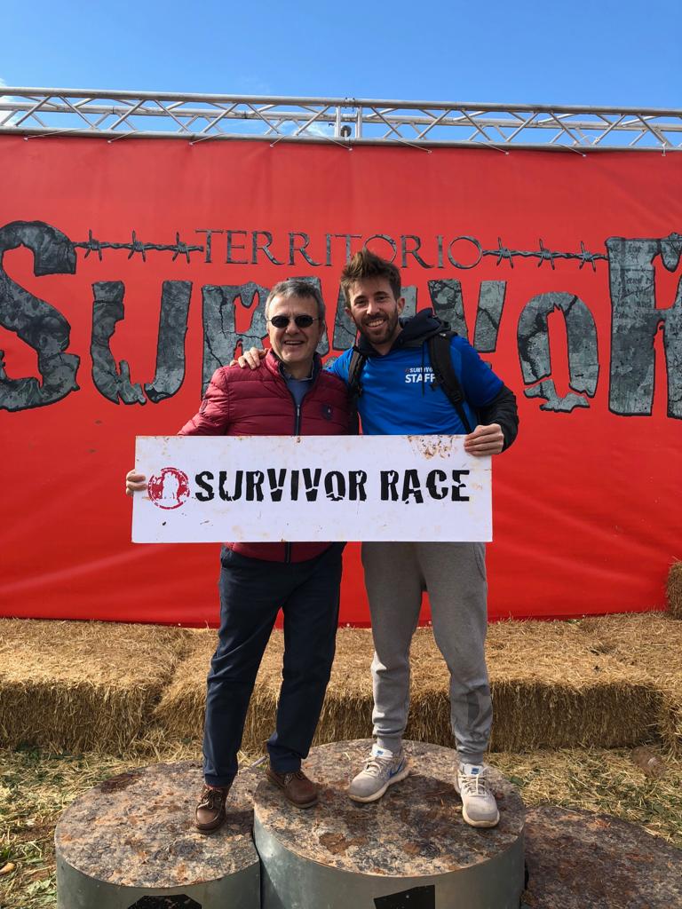 salva_aliaga's tweet photo. Menuda CARRERA DE OBSTÁCULOS organizaron ayer en Sagunto @SurvivorRace 1.100 participantes disfrutaron de la misma 
Enhorabuena  a todos: Hector, Jacob, Sarai y Cris
Esto es solo el principio nos queda Alicante, Barcelona, Madrid, etc  @lanzaderaes https://t.co/0V2w6rjSam