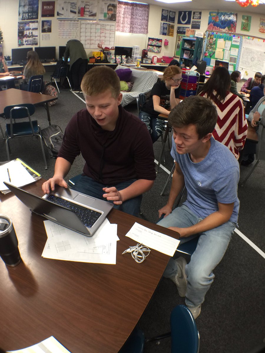 beccamichelleh's tweet image. Love watching my students prepare for presentations by practicing with their classmates! ❤️🤓#presentationready #FinalsWeek @NDaviesshs