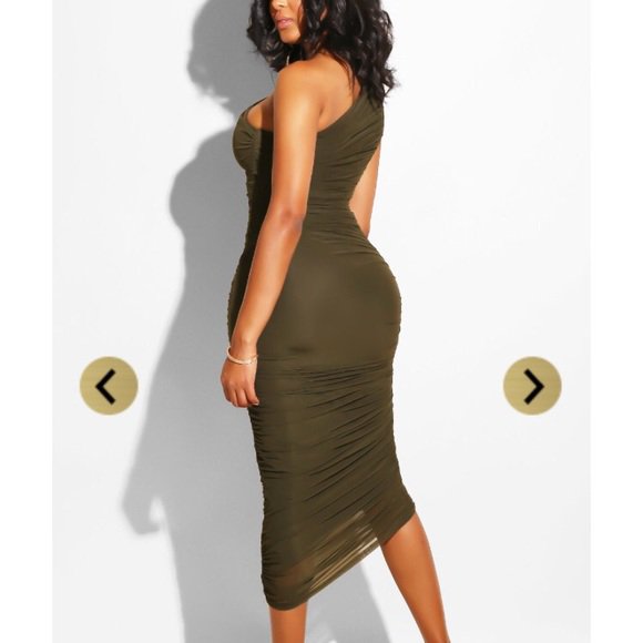 wardrobechanges's tweet image. So good I had to share! Check out all the items I'm loving on @Poshmarkapp #poshmark #fashion #style #shopmycloset #cache #meettheposher: bnc.lt/focc/ybLXKg5XpS