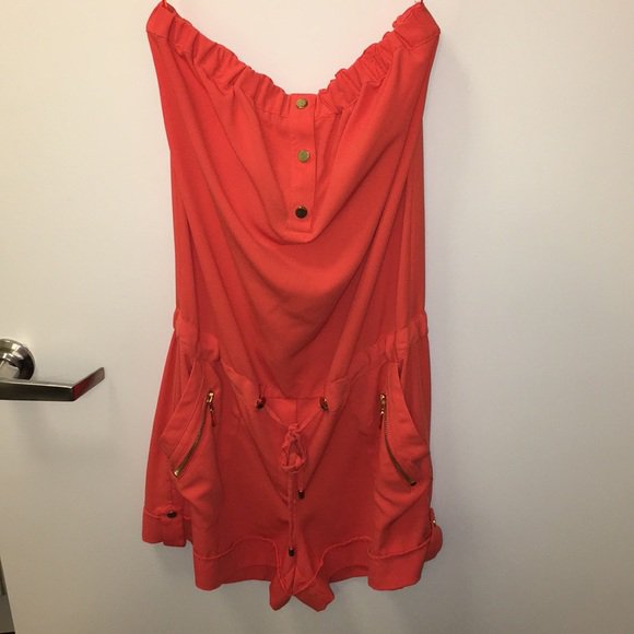 wardrobechanges's tweet image. So good I had to share! Check out all the items I'm loving on @Poshmarkapp #poshmark #fashion #style #shopmycloset #cache #meettheposher: bnc.lt/focc/ybLXKg5XpS