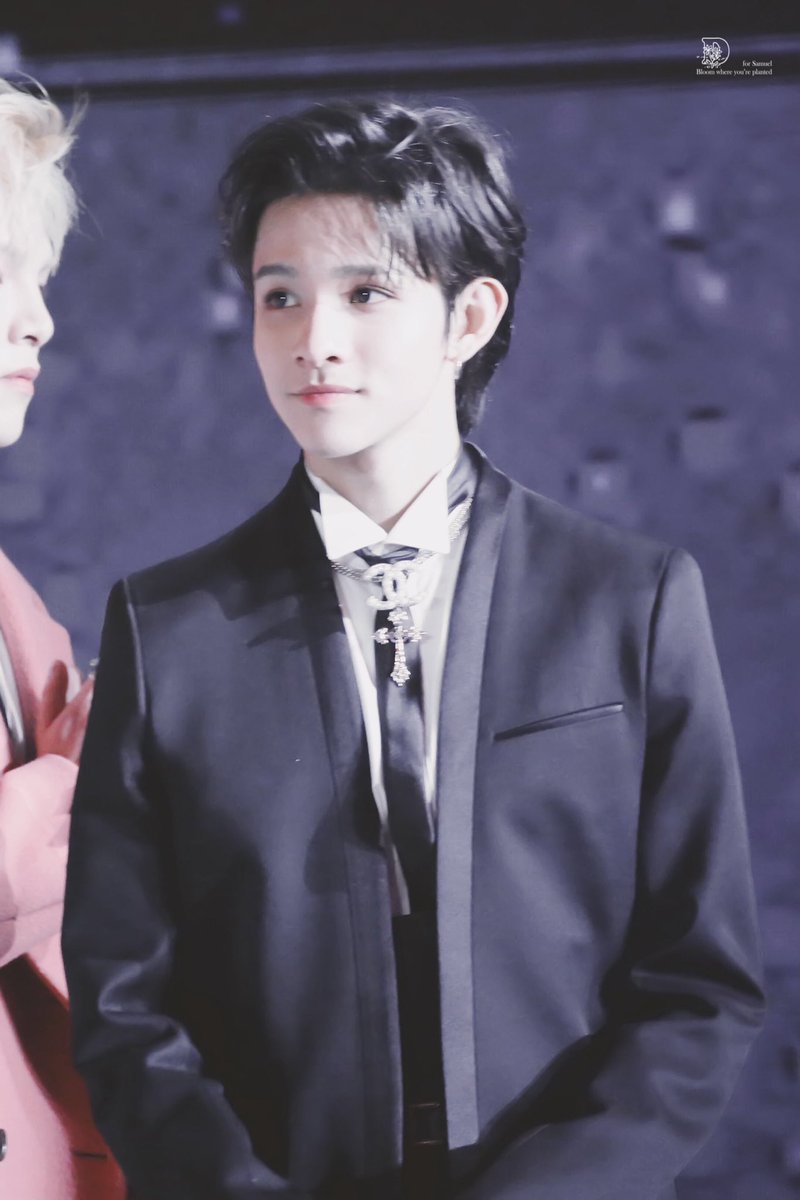 daisychen020117's tweet photo. 20181217 中国嘉人中国风超级盛典
오늘 너무 힘들다😭😭
@bravepunch0117 
#Samuel #사무엘 #김사무엘 https://t.co/aRYJZI9m26
