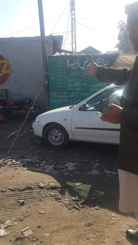 WazirFaroq's tweet photo. علی وزیر کے نیازی ایکپریس  ٹرمینل ڈی اٸی خان ٹو لاھور کو سیل کر دیا گیا ھے نامعلوم وجوھات کی بنا اس طرح کے cheap tactics سے علی وزیر کو دبایا نھی جا سکتا
#WeStandWithAliwazir #WeStandWithAliwazir https://t.co/4FUn7XdY6G