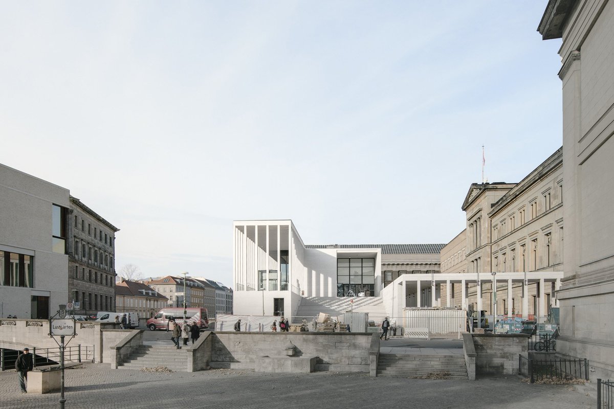 James Simon Galerie by David Chipperfield Architects. bit.ly/2R1Y9gH https://t.co/TDGcpBzrgo