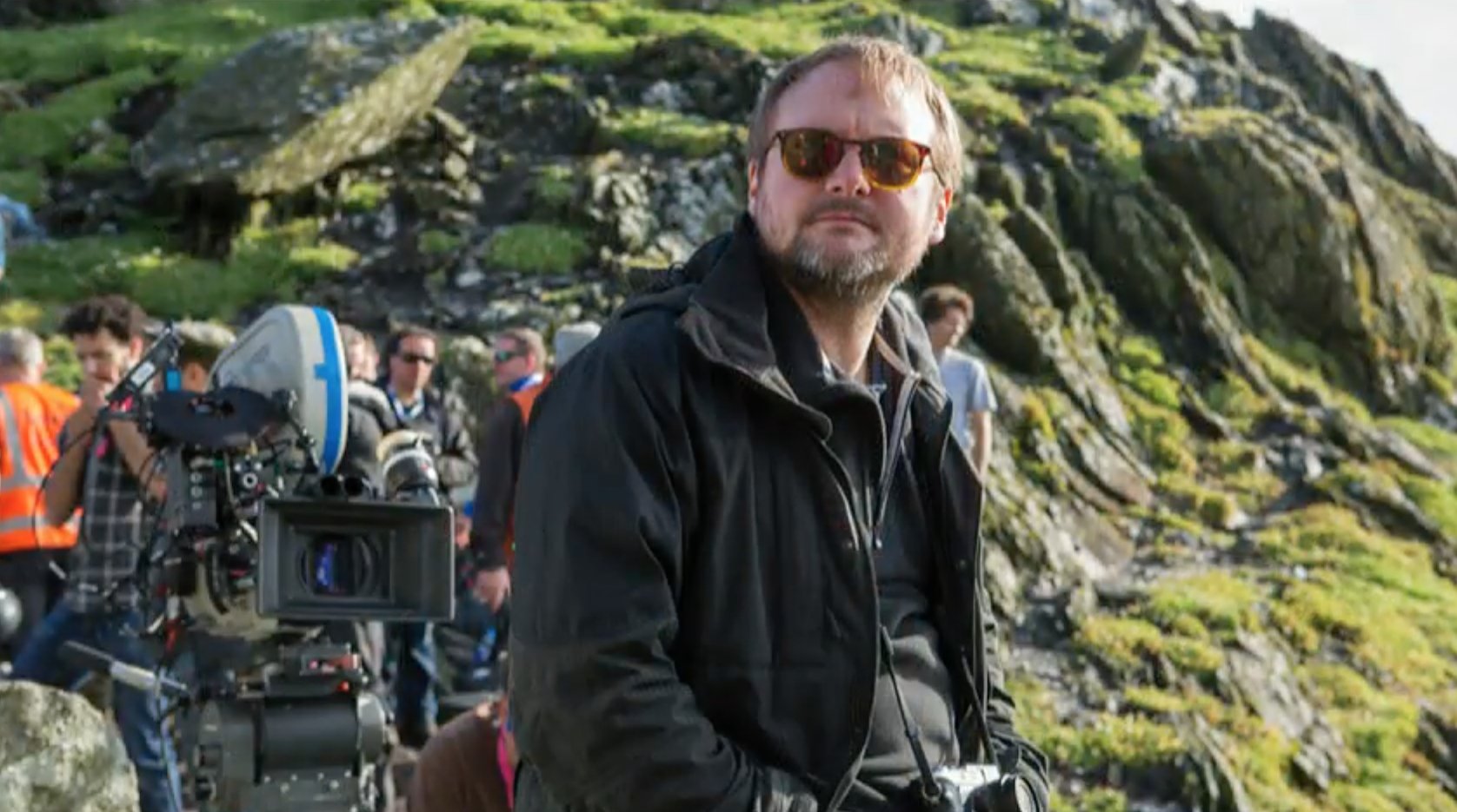 Happy Birthday to the man behind the best Star Wars movie ever made, Rian Johnson. 