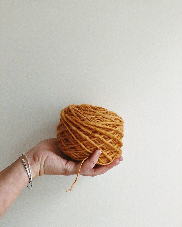 agirlnamedleney's tweet photo. Trying to decide if this yarn is the color of a Cheeto or a beautiful desert flower... ⠀⠀⠀⠀⠀⠀⠀⠀⠀
What do you think? ⠀⠀⠀⠀⠀⠀⠀⠀⠀
.
.
.
.
#fiberartistsofinstagram
#theknittingqueen
#handspunyarn
#knittersofinstagram https://t.co/CmcsTbe6zB https://t.co/FQXywT9fQm