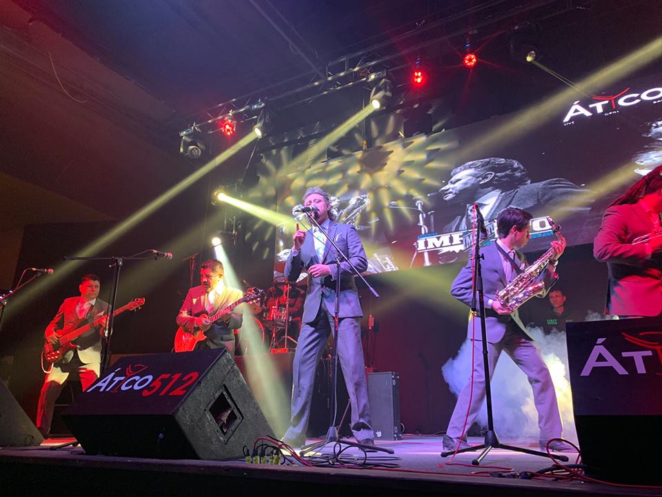 MonterreyMusic's tweet photo. 📸 | Gran ambiente y buena cumbia fue la que puso #LaEleganciaMusical @impactommorelos el sábado en #LaGranPosada del #Atico512 #MtyMusic 🔥 https://t.co/q681dEcR9o