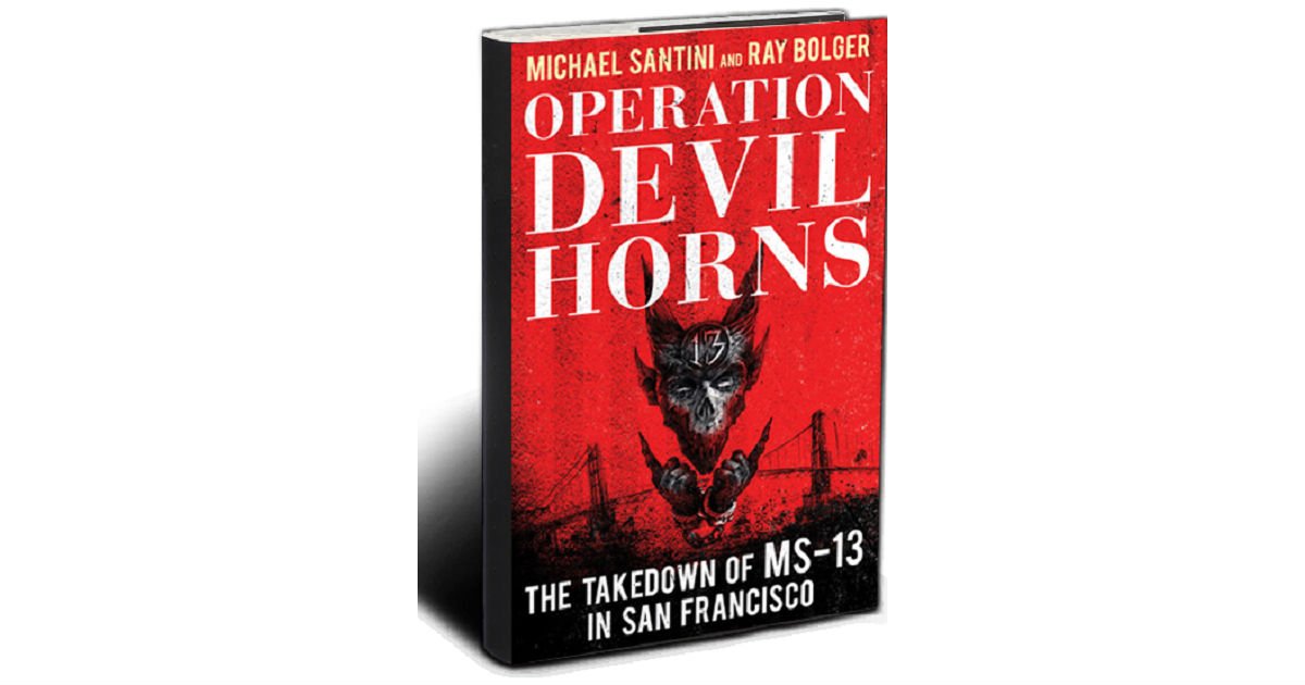 wbznewsradio's tweet photo. Join #BradleyJay, 2nite, 12M, #JayTalking, as he chats with Ray Bolger/@realRayBolger, author of "#OperationDevilHorns: The Takedown of MS-13 in San Francisco". @wbznewsradio #WBZRadio #WBZNewsRadio @jaytalkingwbz @iHeartMedia https://t.co/jsKpjS5RrF &amp; https://t.co/EIacbUenSF https://t.co/GVKM7BOAG1