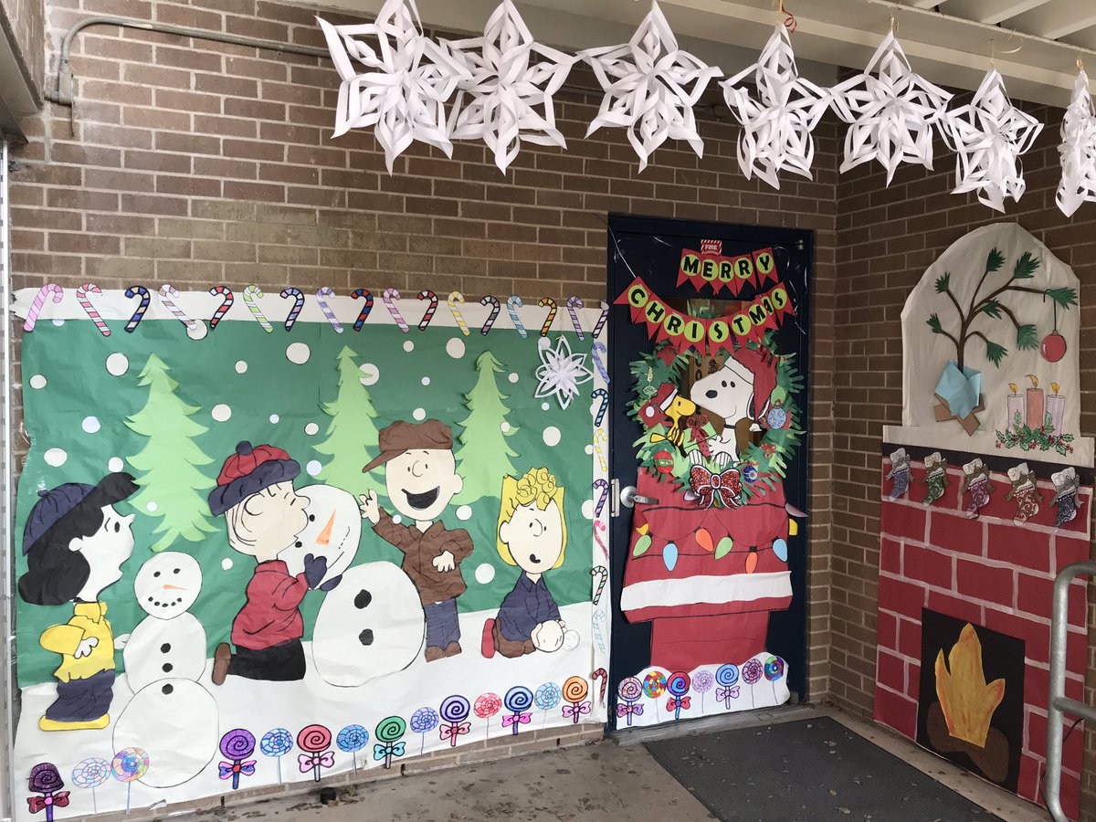 MrsPatel7's tweet photo. Proud to say that we finally finished decorating our classroom door! My students, Maldonado and I had a great time working together on it. #wearepatneff #thisispatneff https://t.co/OUjaNZVFUQ