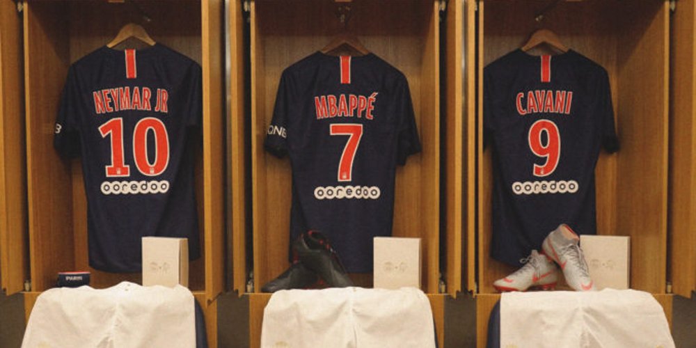 El #PSG lanzó su propia línea de ropa interior masculina en una interesante propuesta http://marketingregistrado.com/fr/futbol/2018/12/24302_el-psg-lanzo-su-propia-linea-de-ropa-interior-masculina-en-una-interesante-propuesta/ …
