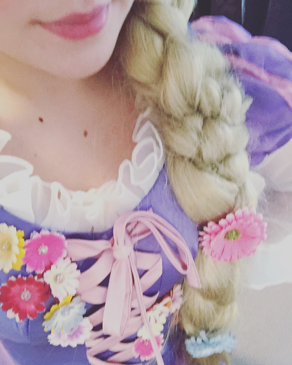 A very busy weekend for these princesses! #Rapunzel and #Beauty we’re all over the Ottawa Kingdom! 
To have them attend your next royal event send a message to thepartyprincessottawa@Gmail.com !