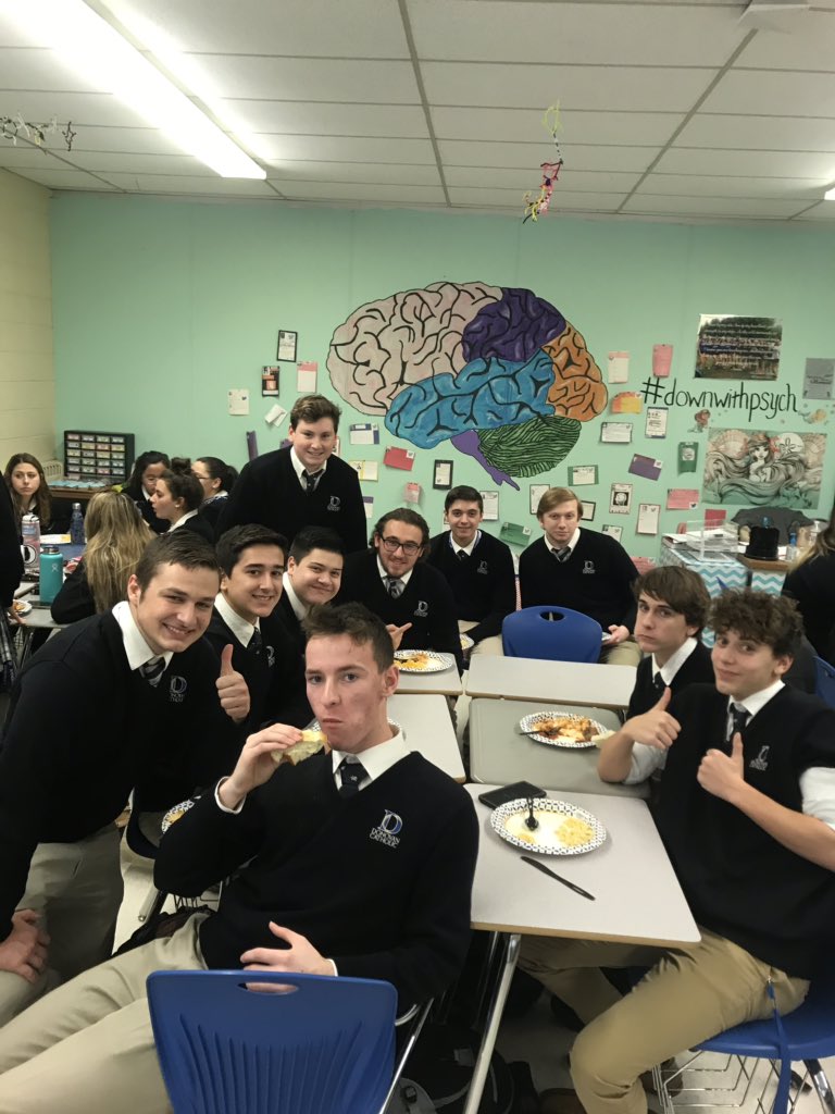 GriffinSwimming's tweet photo. Fueling up for our meet against Manchester today! 🏊🏼‍♂️🏊🏽‍♀️ https://t.co/XBkQeTnDba
