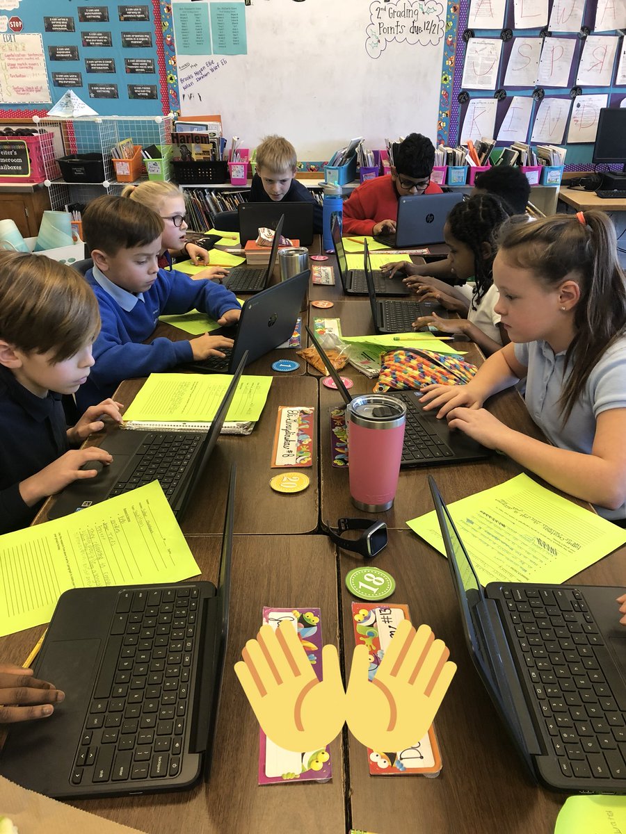 MsWeiter's tweet photo. Our #googleslides presentation is coming right along! We are leading so much about our holiday, technology, and collaboration! #betterthanwehaveeverbeen #ghlionpride #stopcollaborate #funinfourth #ela https://t.co/tDwstUFjVK