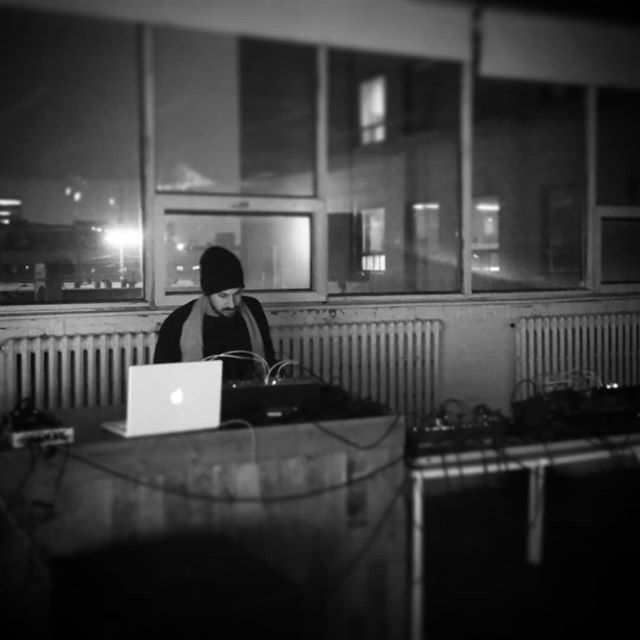 ModularMondays's tweet image. La saison 2018 de Modular Mondays est terminée - nous sommes de retour à Eastern Bloc le 7 janvier. Bonne année! // The 2018 Modular Mondays season has finished - we&apos;re back at Eastern Bloc January 7th. Happy new year!
.
.
.
. 
#modularmondays #montreal #electronic #music #m…