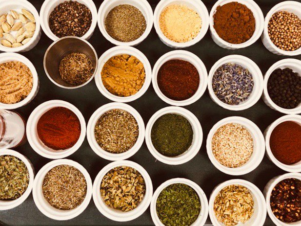 WillowSchoolWA's tweet photo. Heidi McFarley, Food Program Director, has rolled out the Willow Flavor Station. It's like a condiment bar, but with spice mixes, hot sauce, soy sauce, balsamic vinegar, and more. Spice mixes are Scholar made and are available at every meal. Many have been curious (and brave)! https://t.co/aGgcJUKR62