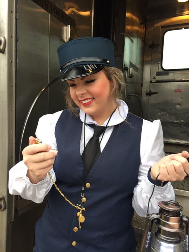 Time is running out! Two weeks left to take a trip to the North Pole! Can you say ALLLL ABOARD 🚂🚂

stlthepolarexpressride.com