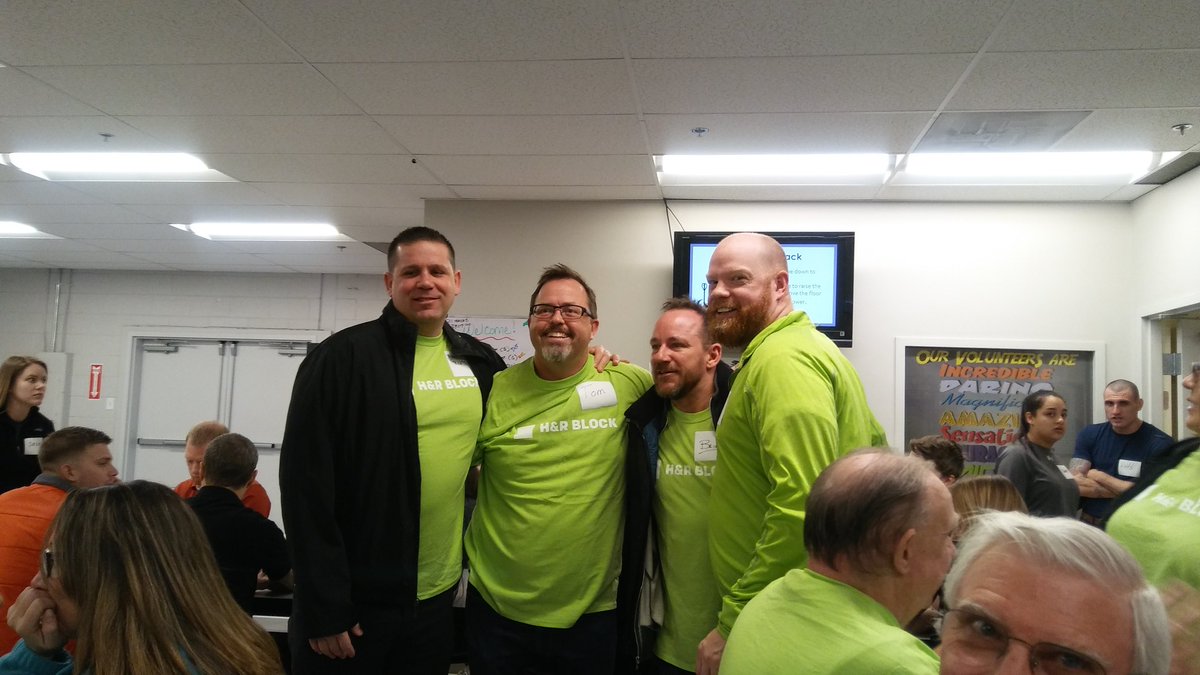 cstephens731's tweet photo. #dayofgiving #blockpride #oneteam https://t.co/IzjHVAH9rS