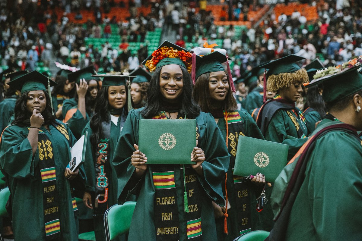 FAMUSJGC82's tweet photo. #SJGCGraduates #TheBestIsYetToCome https://t.co/bRsoUgSf6M