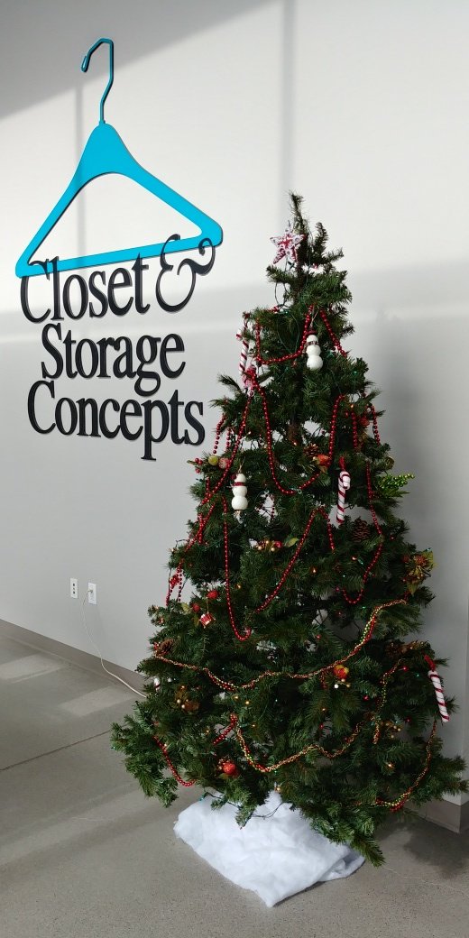 CSCmodesto's tweet photo. Merry Christmas from Closet &amp; Storage Concepts in Modesto!! Stop by our new showroom located inside Don's Mobile Glass at 1313 Scenic Drive. Custom closets, pantry, murphy beds and more! https://t.co/raVMbBGT8B