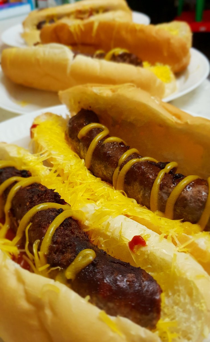 CD_Musgrave's tweet photo. #Boeries vanaand 🌭 https://t.co/DJYNTWbXyi