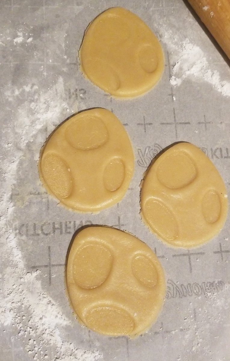 princebeforeson's tweet photo. baking some cookies for yoshi and the gang headed to world 3!!!! https://t.co/gj9jiUJRTJ