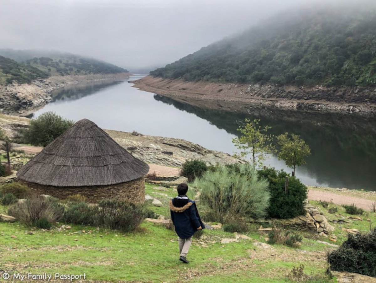 Qué ver en #Cáceres: Reserva de la Biosfera de Monfragüe ow.ly/AXtP30n1raX <a href="/Turismo_DipCC/">Turismo Provincia Cáceres</a> #Monfraguewithkids