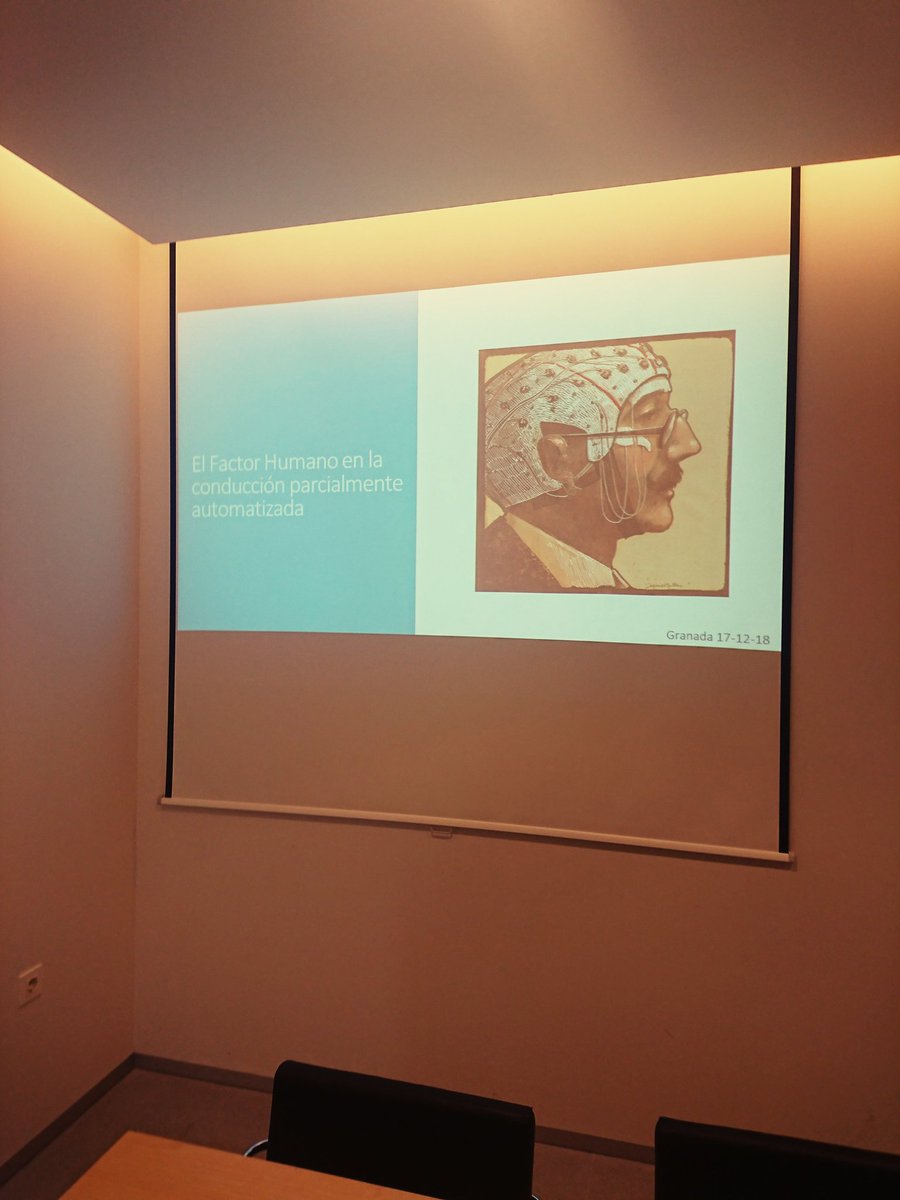 ignsm's tweet image. Today I presented part of my PhD work on 'Human factors in partially automated driving' at the Mind, Brain and Behaviour Research Centre (Granada University). Awesome audience and inspiring questions! #AutomatedDriving #neuroergonomics #humanfactors