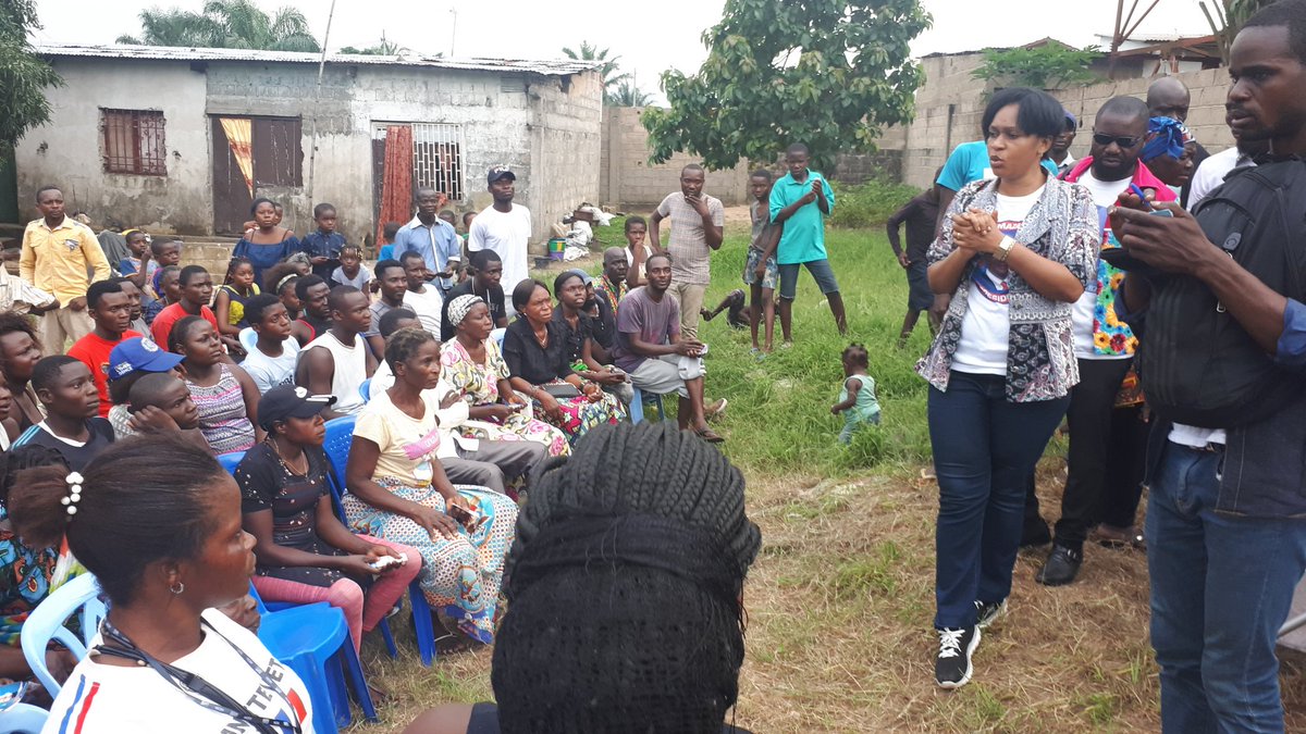 MamyKanku's tweet photo. Ici chez l'artiste Koko et Magouche. Coup sur coup/JKK notre ticket gagnant. Il suffisait d'en parler et le peuple cru. Suka! Oboyi, sala Congo na yo. 😄😄 https://t.co/OK1ANwEOjw