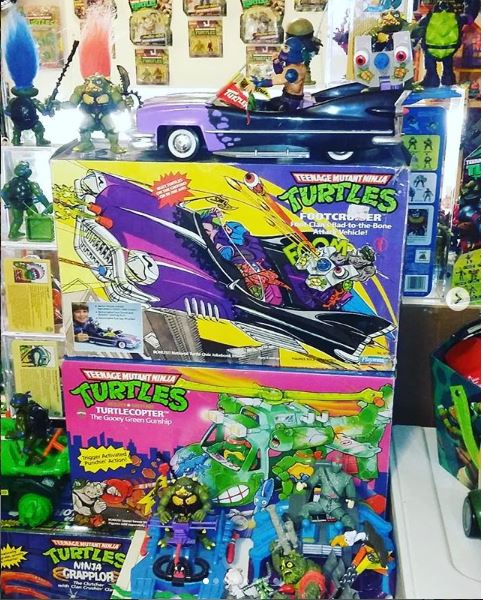 TMNTPlay's tweet photo. Congrats to our #shellheadoftheweek from last week, Mike & Rachel from https://t.co/fPp9oBbOen Check out their IG profile to see their massive collection. Soon we'll be launching this week's contest & we can't wait to see your entries. #SewerSquad #RiseOfTheTMNT #RiseofTMNT #TMNT https://t.co/LkeziU8YzE