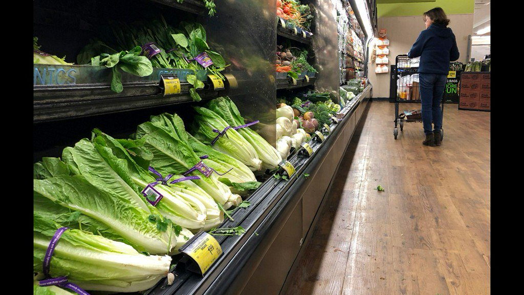 kare11's tweet image. Farm linked to romaine E. coli outbreak recalls red, green leaf lettuce, cauliflower kare11.tv/2CjJiWY
