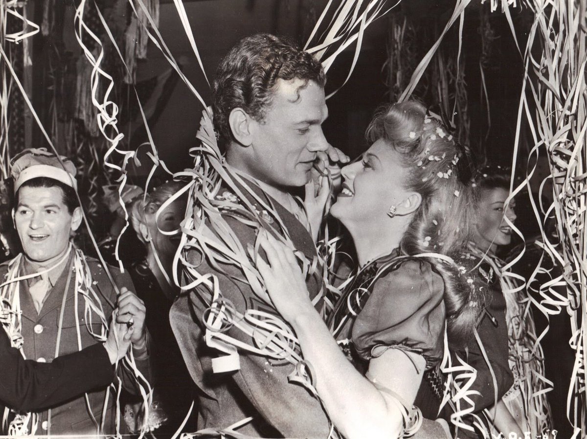 2AFilms's tweet photo. 17th December: Joseph Cotten and Ginger Rogers find love in I’LL BE SEEING YOU (William Dieterle, 1944) #2Advent https://t.co/gCRvLRc5Oc