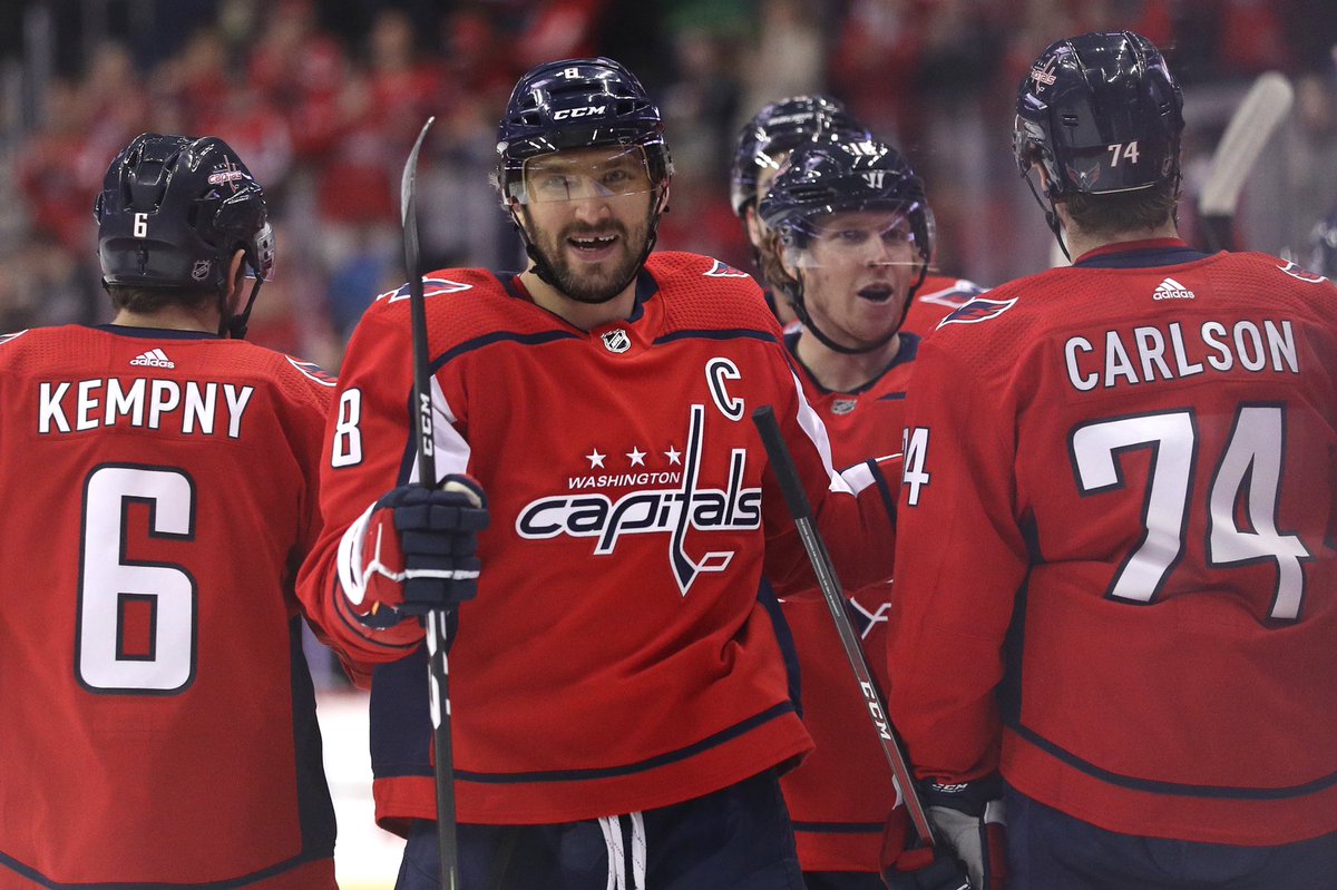 MonSportsNet's tweet image. What a #Gr8 week for @ovi8!

RT &amp;amp; follow us for a chance to win two tix to see the @NHL’s First ⭐️ of the Week &amp;amp; the @Capitals in action at #CapsPens Wednesday. 

Winners contacted 3:00 pm Weds. #ALLCAPS