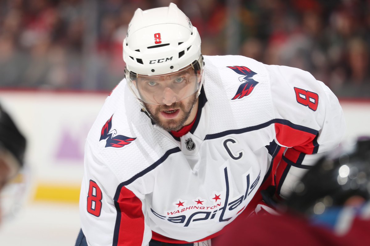 MonSportsNet's tweet image. What a #Gr8 week for @ovi8!

RT &amp;amp; follow us for a chance to win two tix to see the @NHL’s First ⭐️ of the Week &amp;amp; the @Capitals in action at #CapsPens Wednesday. 

Winners contacted 3:00 pm Weds. #ALLCAPS