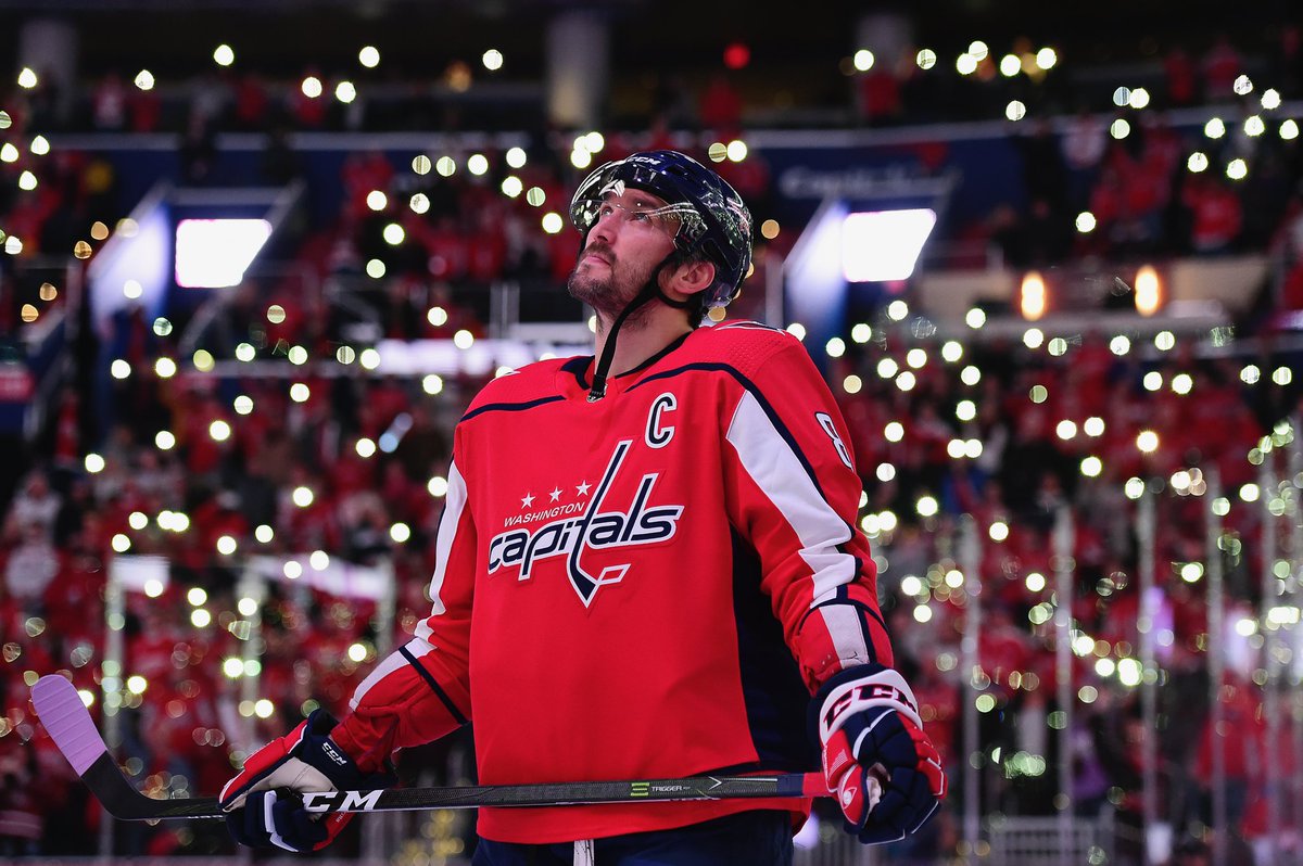 MonSportsNet's tweet image. What a #Gr8 week for @ovi8!

RT &amp;amp; follow us for a chance to win two tix to see the @NHL’s First ⭐️ of the Week &amp;amp; the @Capitals in action at #CapsPens Wednesday. 

Winners contacted 3:00 pm Weds. #ALLCAPS