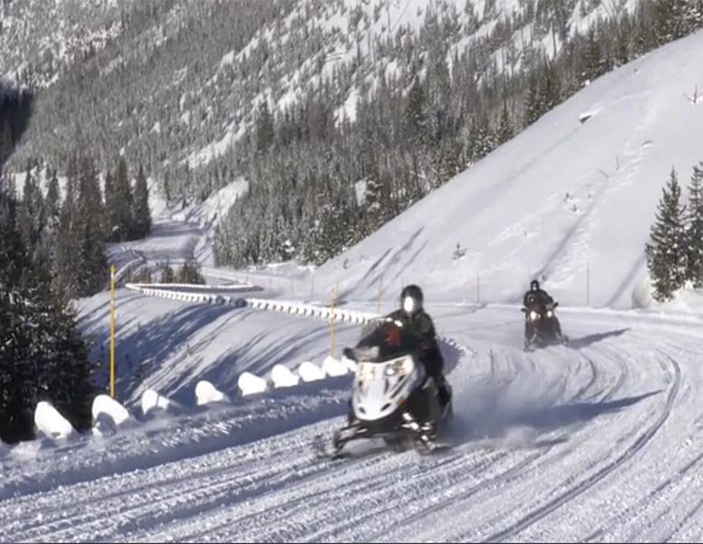 BRCBlueRibbon's tweet photo. Yellowstone National Park Now Open for 2018-2019 Winter Season
At 8 a.m. Saturday, December 15, select roads in Yellowstone National Park were opened to the public for motorized oversnow travel. https://t.co/aTdu89Gzn4
#brc4access @sharetrails @YellowstoneNPS https://t.co/m1Rg6ch939