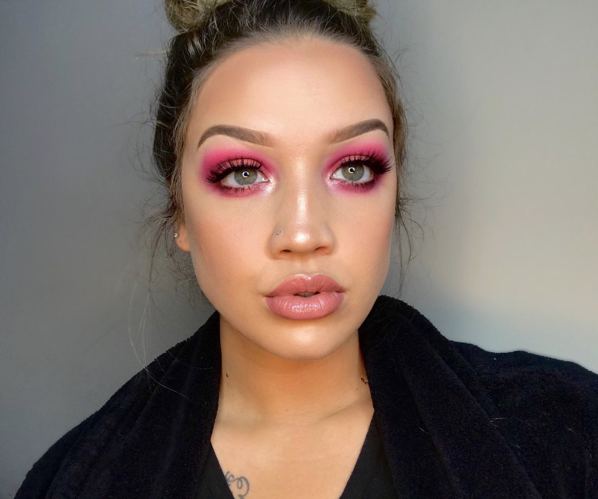 mmadison012's tweet photo. Oh yeah here’s my #motd 💗 #sephorapro #BHCosmetics #modernrenaissance @bhcosmetics @ABHcosmetics @Sephora #takemebacktobrazil #ABHBrows #ABHGlow #ABHxAmrezy #abh #makeup #mua #beauty https://t.co/t9qy48ajxQ