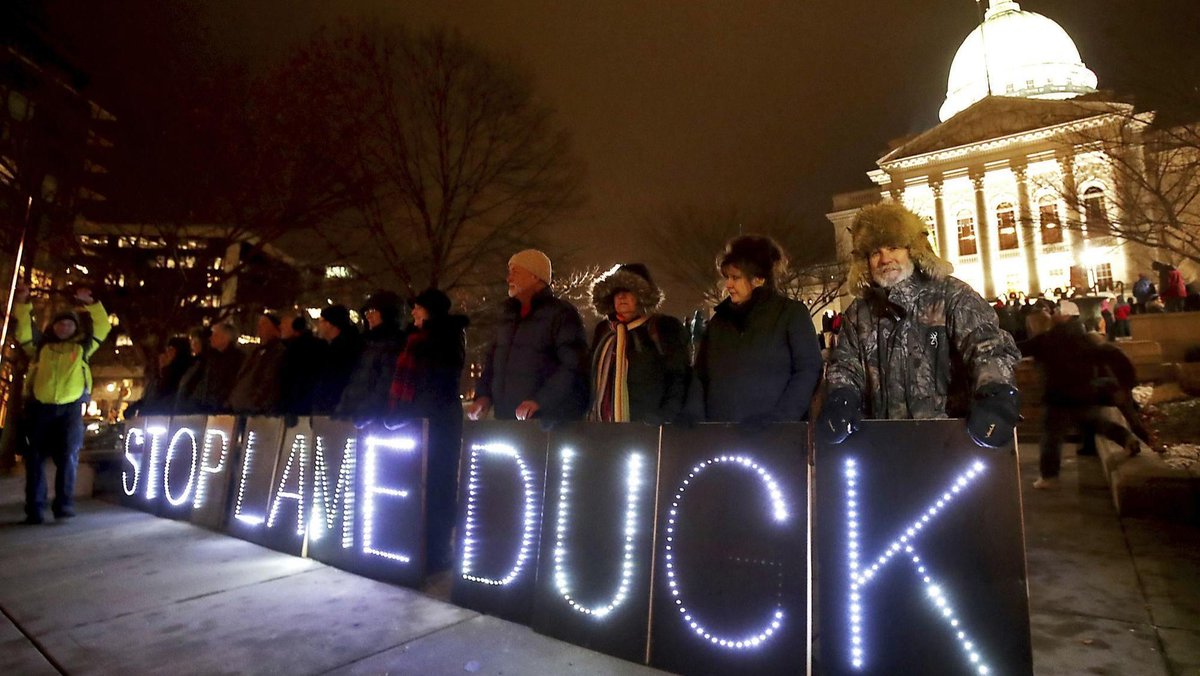 smartdissent's tweet photo. #SmartDissent Week In Review (1/4): @GOP in #Wisconsin &amp; #Michigan Undermine #Democracy; Don't Give a Sh-t https://t.co/yh9VQkDU5e #LameDuckLaw #WisconsinPowerGrab @MIGOP @wisgop https://t.co/BASkHnW3v8