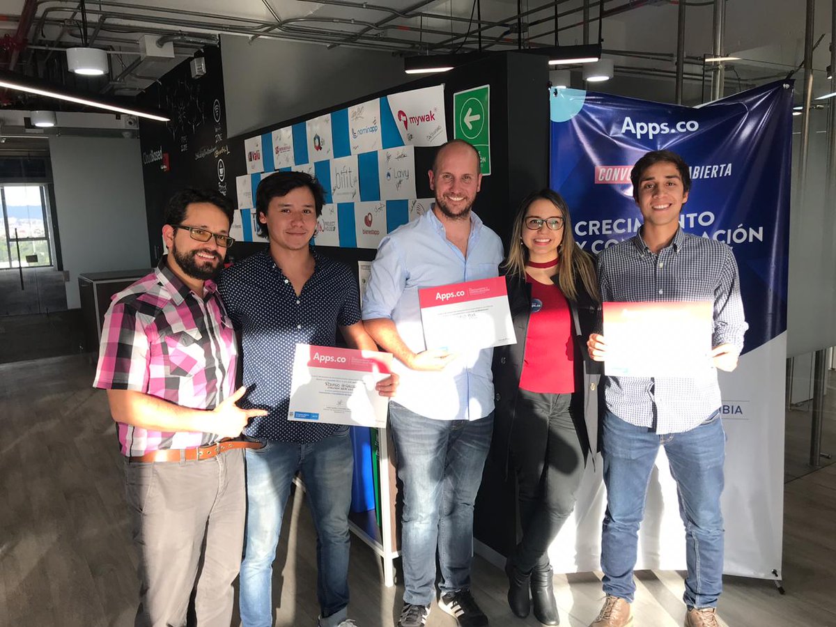 CloudBasedTic's tweet photo. Un gran proceso que ha traído grandes resultados para estas increíbles empresas #CrecimientoyConsolidación @AppsCo @Ministerio_TIC https://t.co/j0DcjMd7se